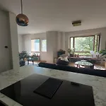 Cosy - Two Bedrooms, Sauna And Free Parking, Wi-fi *