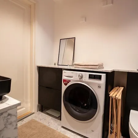 شقة Cosy - Two Bedrooms, Sauna And Free Parking, Wi-fi *