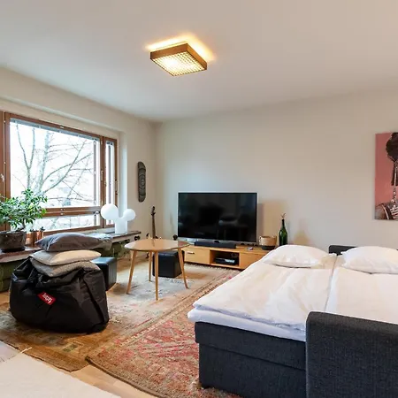 Cosy - Two Bedrooms, Sauna And Free Parking, Wi-fi Appartamento